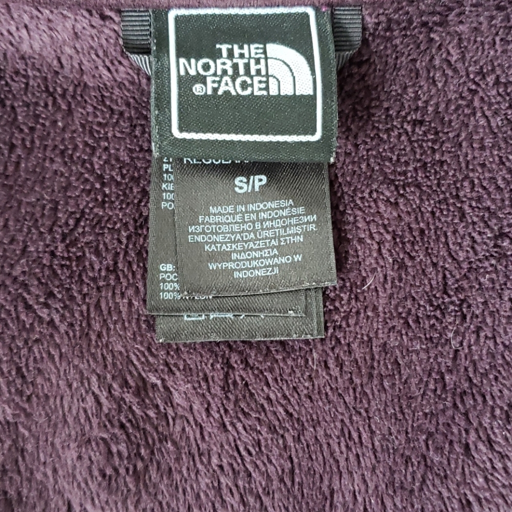 Waterproof North Face Softshell Jacket - image 4